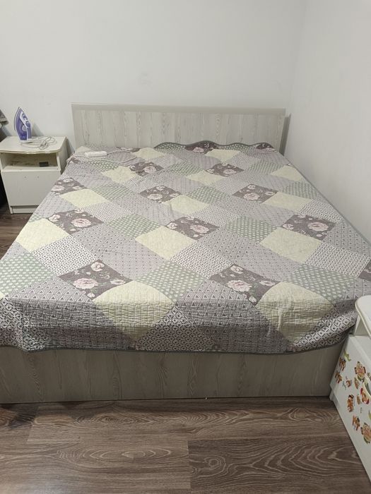 Спальняя кровать