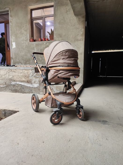 Bolalar kolyaskasi 2v1 sastayana chotkiy akuratniy ishltilgan