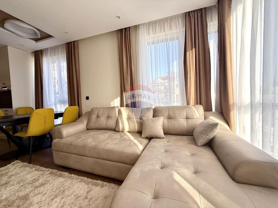 Продава се Тристаен апартамент в Варна, м-т Пчелина - 84 кв.м за 1458 €/кв.м - Снимка #10