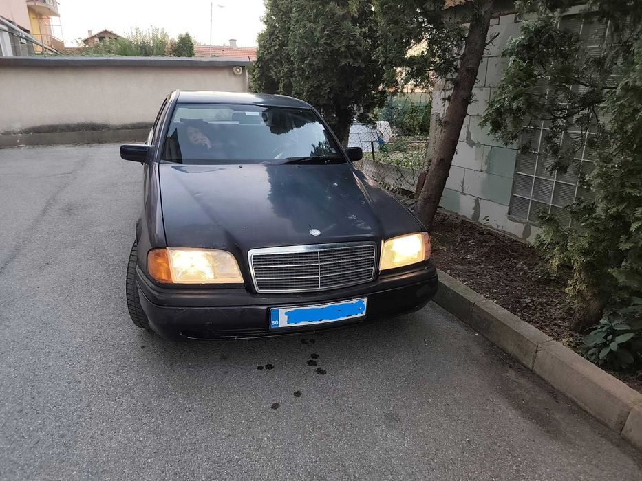 Mercedes-Benz C 180