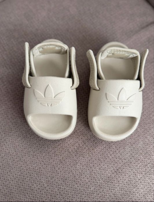 Adidas Adiletten Adiform marime 21