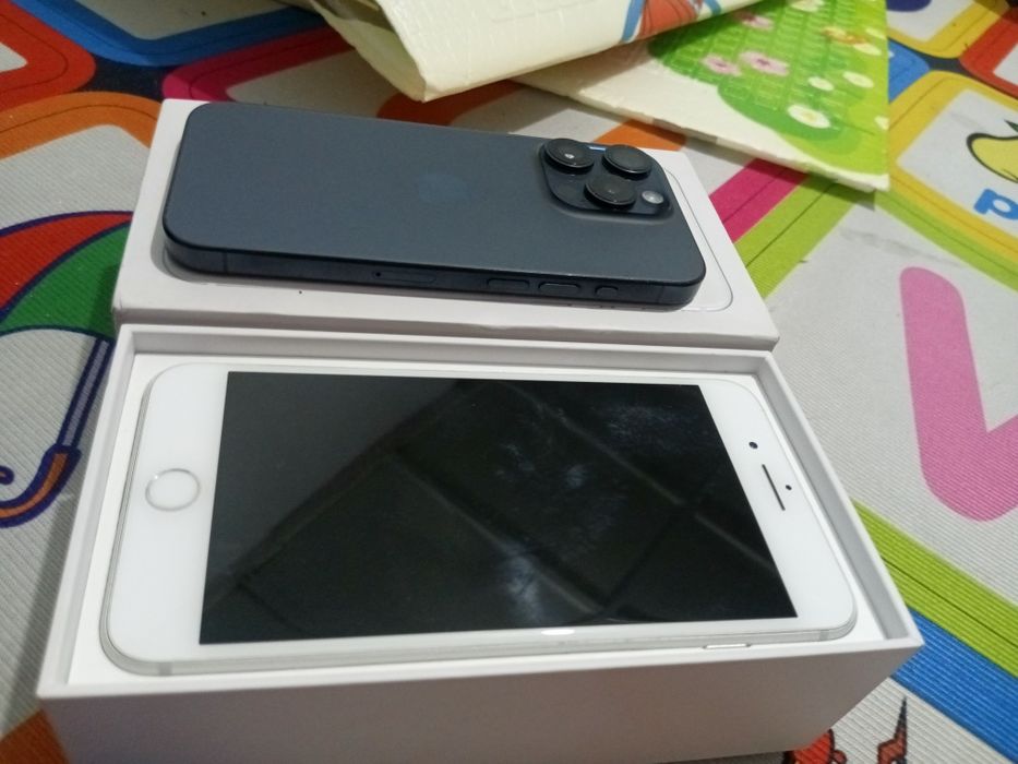 Продам айфон 15 про, 8+