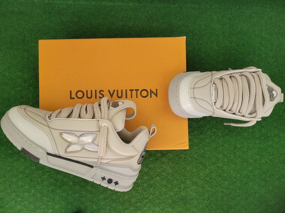 Lv skate gray flower version