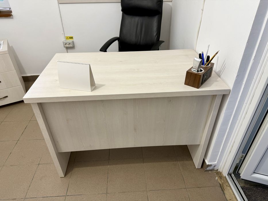 Vând mobilier birou