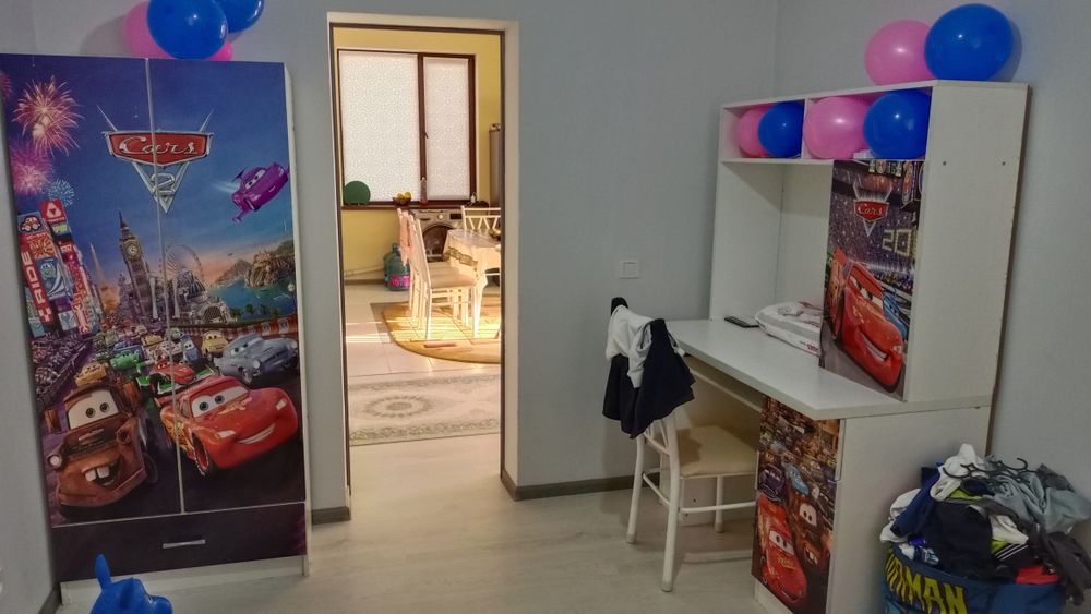 Срочно продам Детский спальный комплект