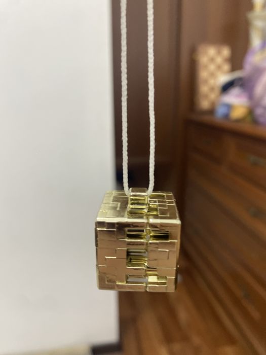 Редкий золотой блок Minecraft Kinder Joy