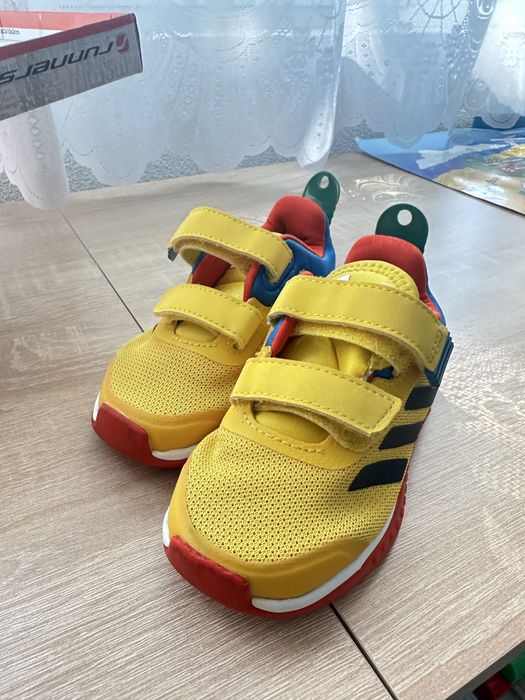 Детски маратонки и сандалети