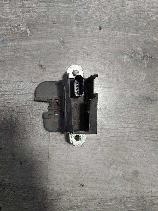 Broasca haion vw passat b6 golf 5 plus