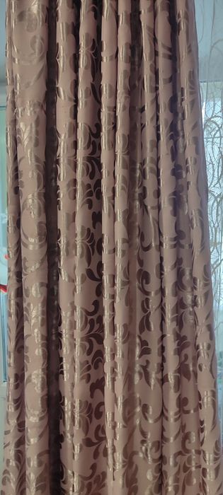 Продам шторы плотные и тюль,цена за всё