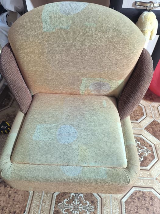 Продаю      кресло