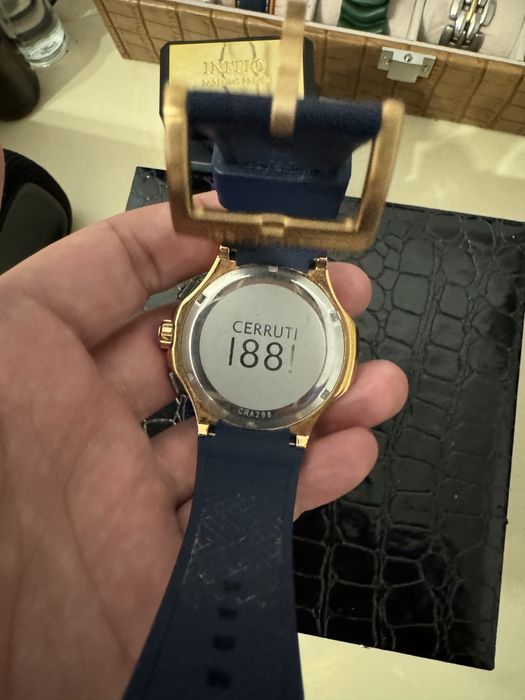 Продам Часы CERUTTI оригинал