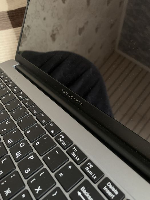 Ноутбук Industria Core i7