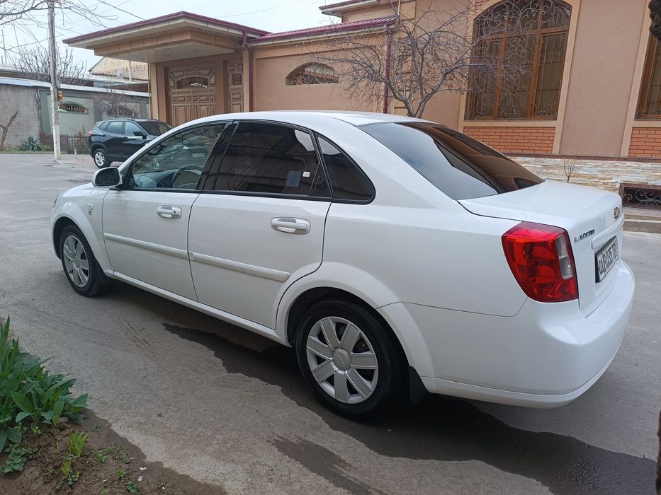 Gentra Avtomat 1 Evto Avtomat