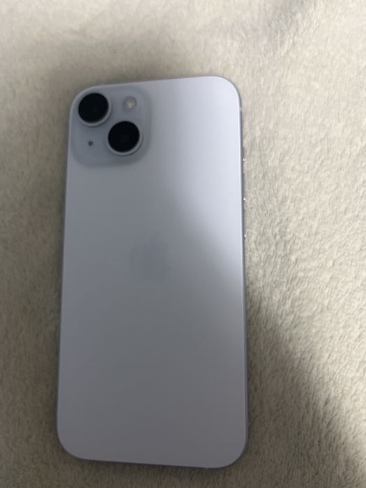 Продавам iphone 15 нов/гаранция