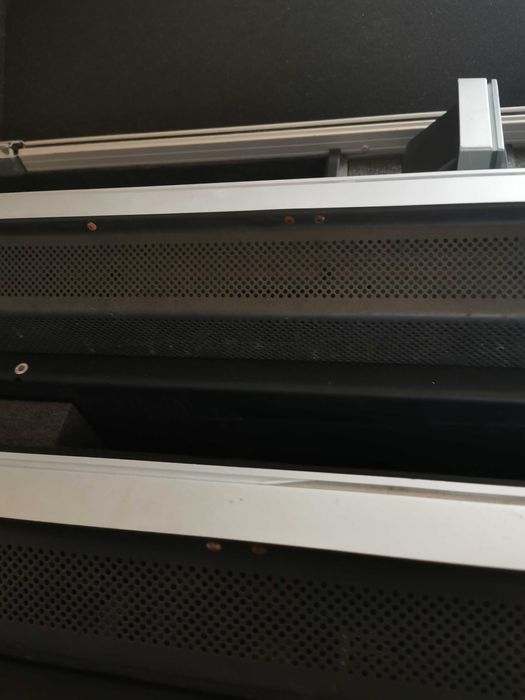 Cutie cu 2 monitoare