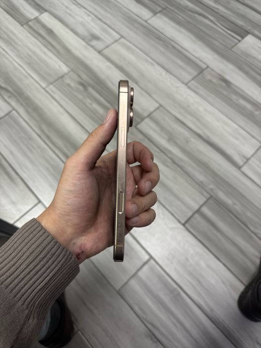 Apple Pro Max 16 Desert 256 GB