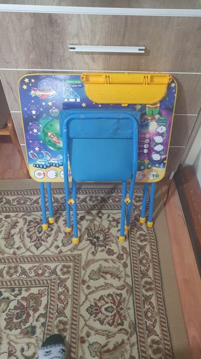 Парта детская со стулом