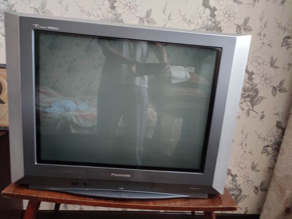 Телевизор panasonic большой экран 72  см