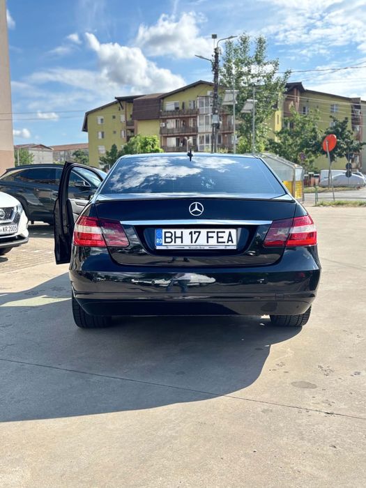 MERCEDES-BENZ E-Class 0 — imagine 5