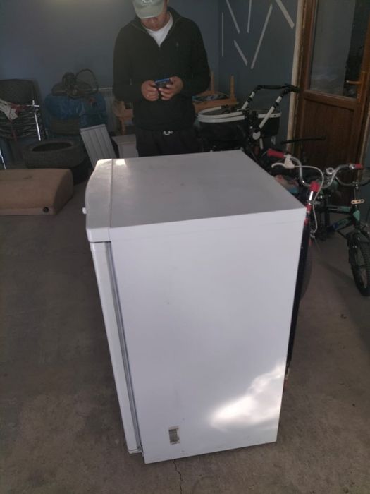 Продается морозильная камера