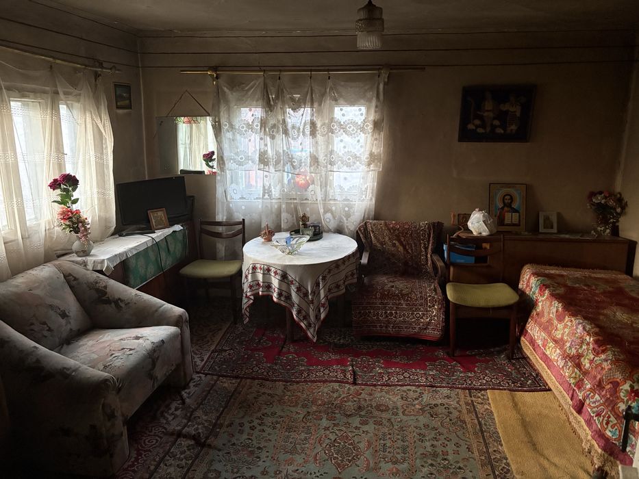 Teren si casa de vanzare