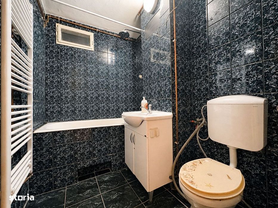 3 camere decomandat, etaj 1, centrală proprie, 2 balcoane + logie