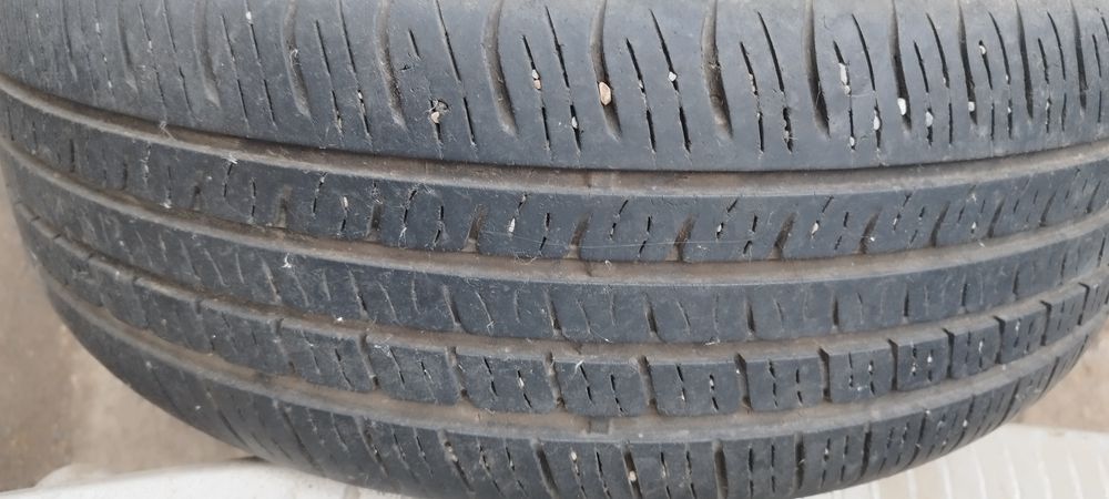 Продам летние шины 215/55/17