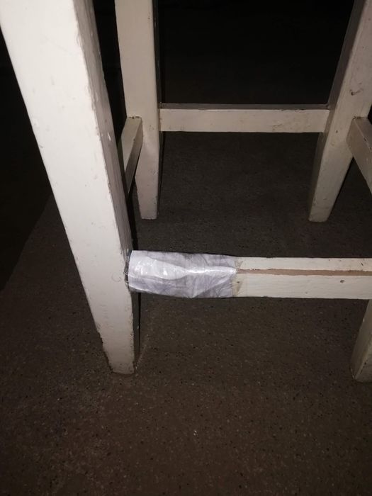 Стул белый деревянный