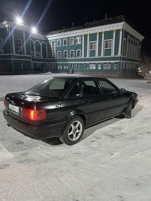 В продаже Audi 80 b4