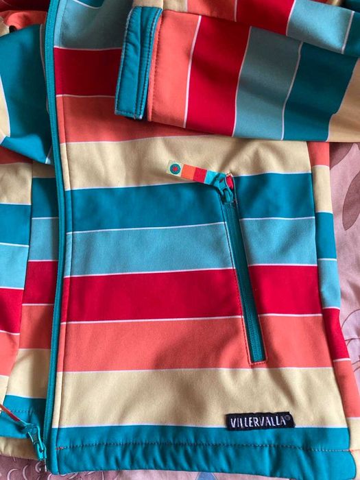 Куртка для девочки/мальчика, бренд VillerValla, на рост 152 см. Б\У