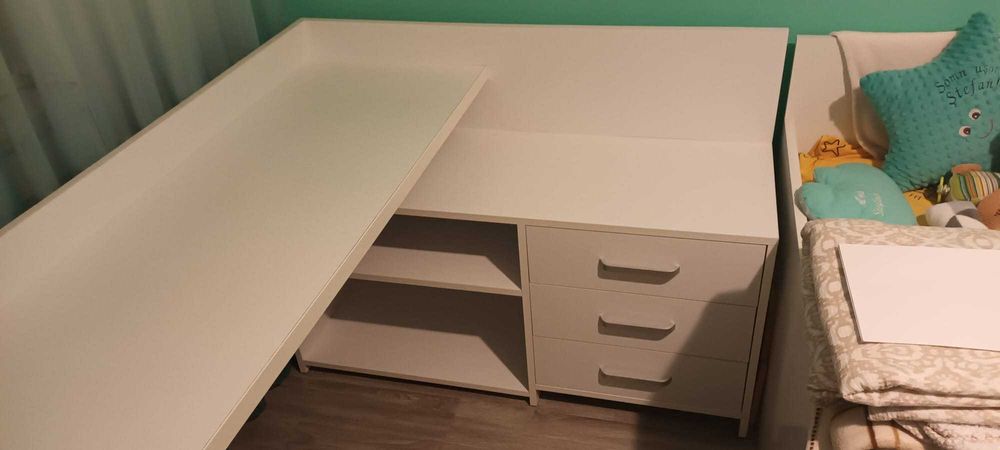 Birou alb pal 18mm realizat la comanda