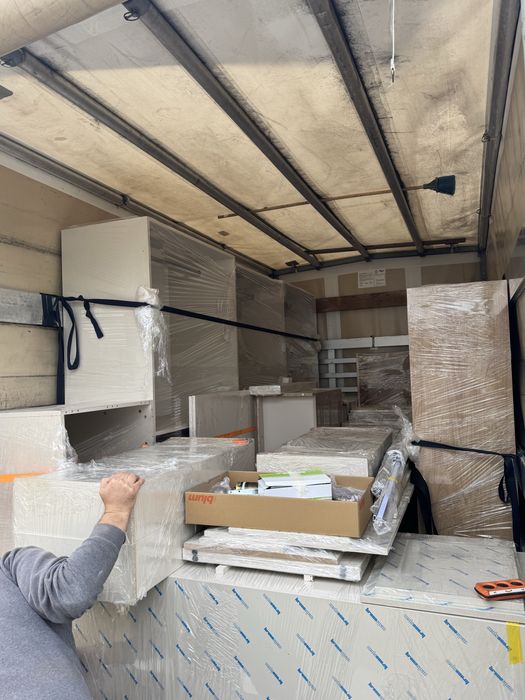 Транспортни услуги с падащ борд в София