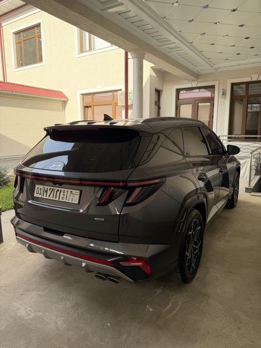 Hyundai tucson 2,5 L  Nline zavod navarotli pozitsa bez lyuk chiqgan