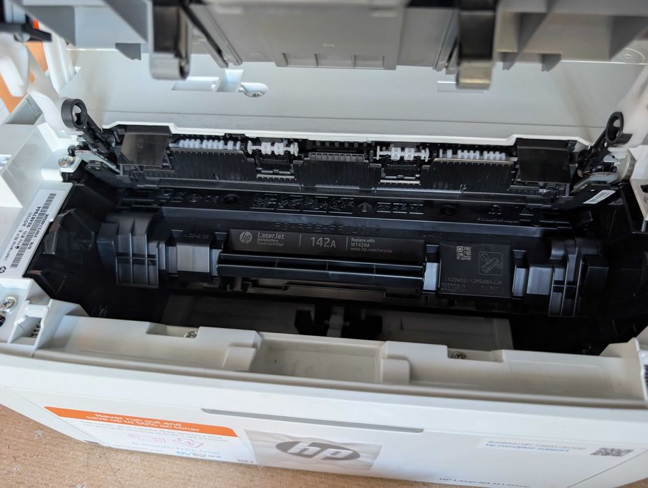 Multifunctionala HP Laser Jet MFP M140we, doar 400 pagini imprimate, 35 lei un cartus compatibil