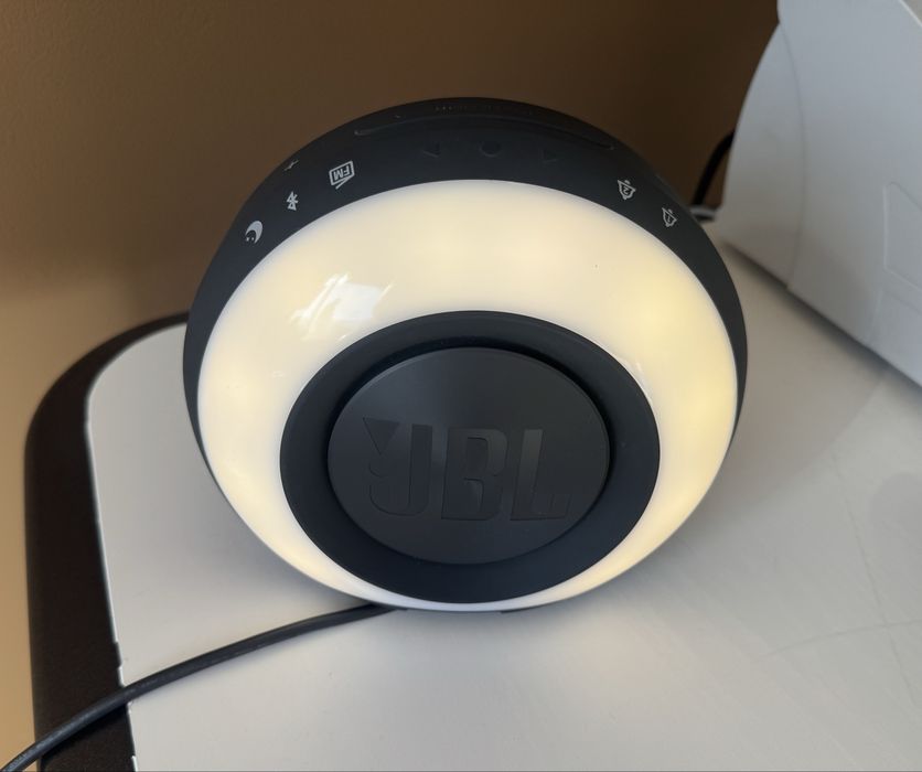 JBL Horizon Bluethooth Колонка Часовник Будилник Отлично Състояние