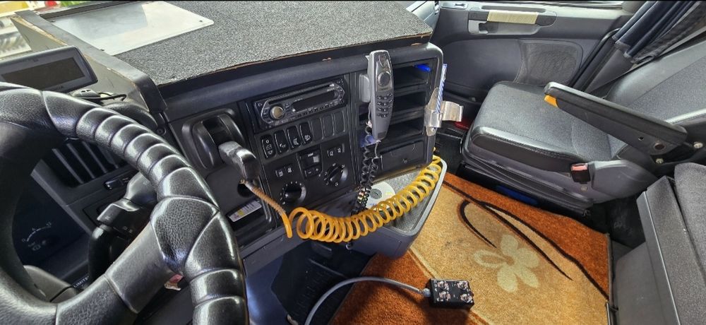 Мулти лифт с кран - Скания