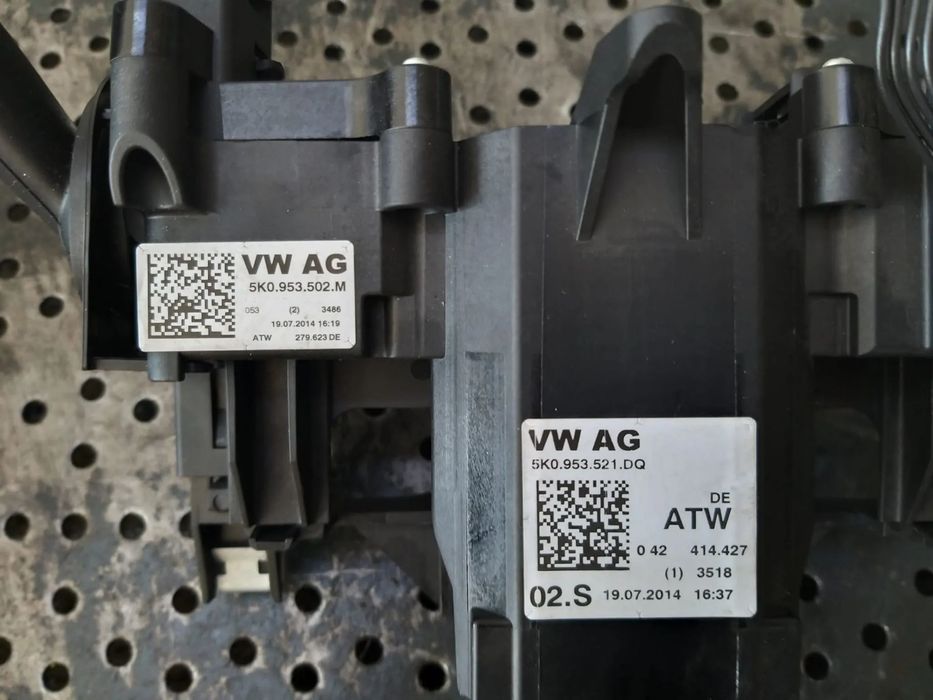 Bloc manete semnalizare tempomat stergator parbriz skoda superb 2 3t facelift 5k0953521dq 5k0953502m