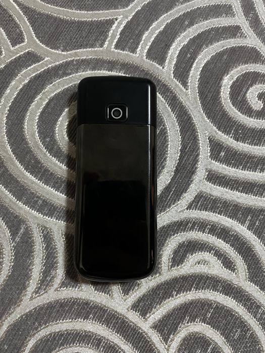 Продам Nokia 8800 в отличном состояние.