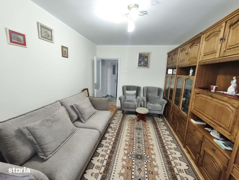 Apartament 3 camere+boxa, etaj 3, zona Hurmuzachi, Radauti — fotografia 1