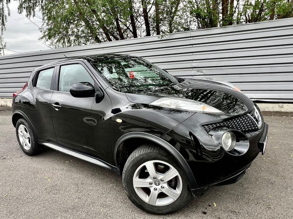 Mașina Nissan Juke