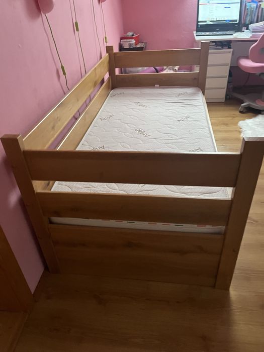 Pat lemn stejar 90x190 cu sertare