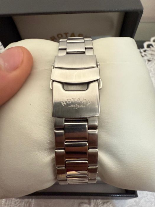 Ceas Rotary original – elegant și funcțional