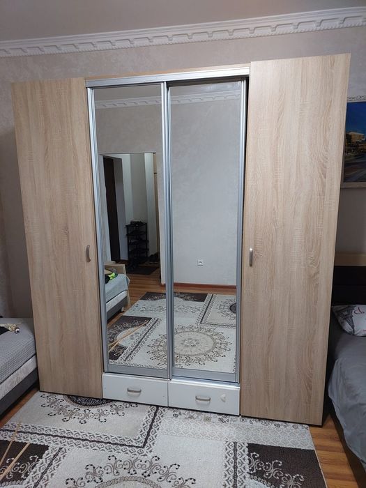 Продам шкаф в хорошем состоянии