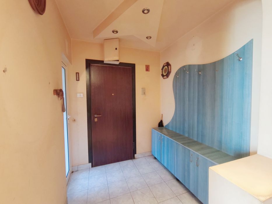 Apartament 2 camere,etaj 2,balcon deschis,Podgoria