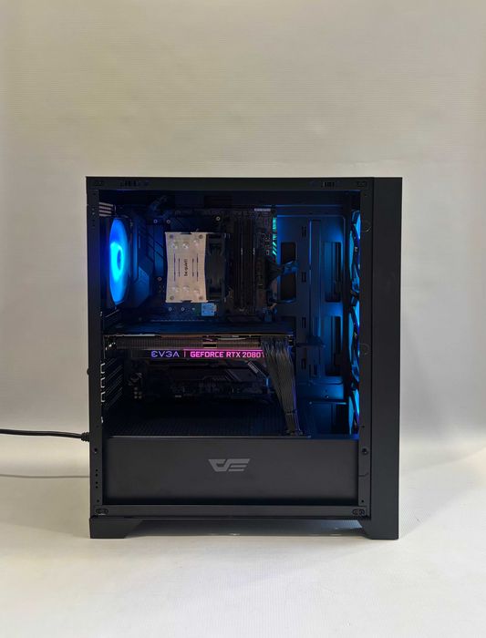 Геймърски компютър Intel Core i7 9700, RTX 2080 Ti 11GB, 16GB ram