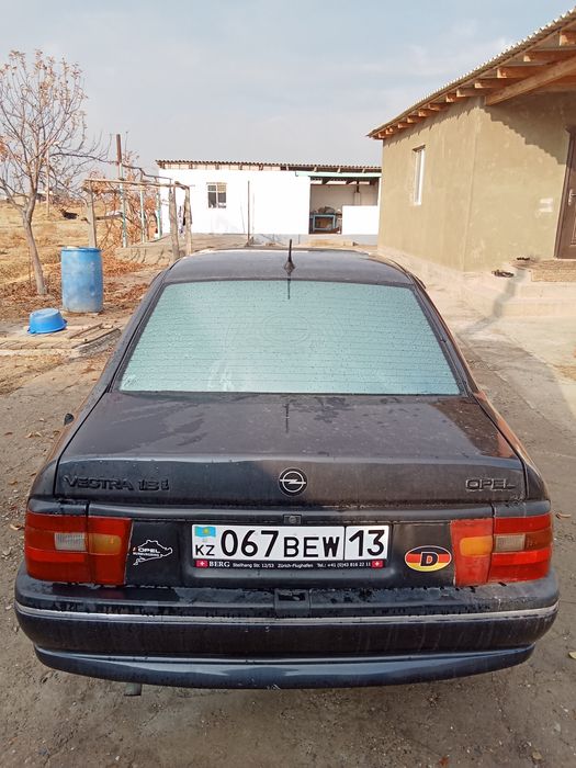 Опел вектра седан 1,8