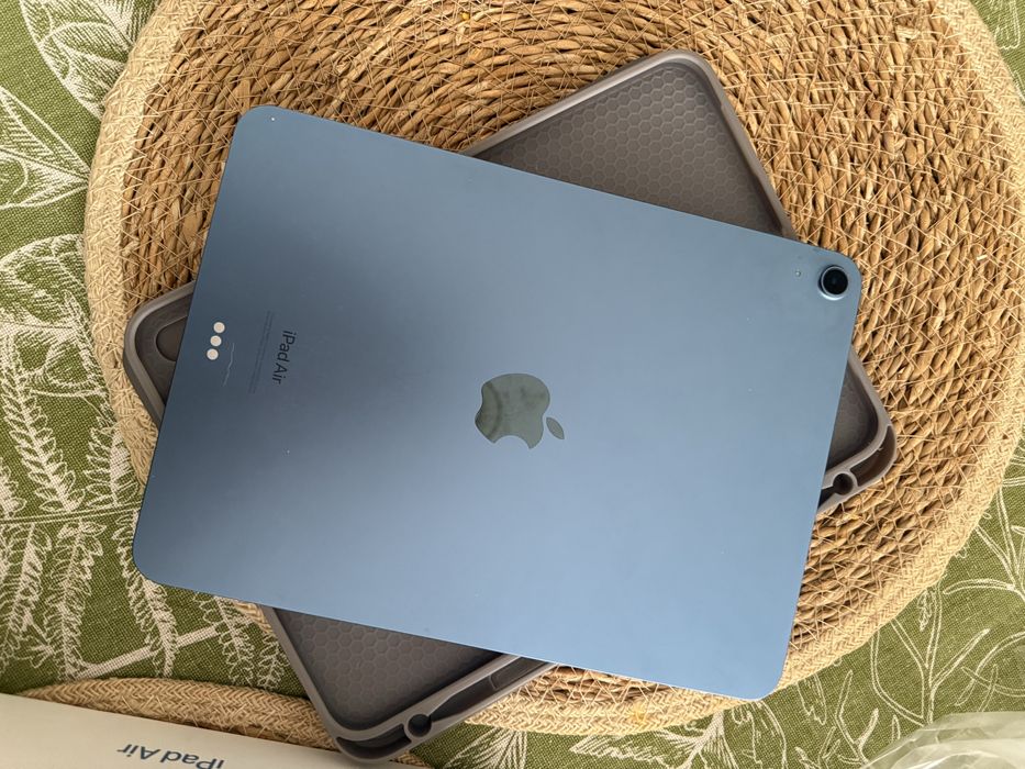 Ipad Air 5 чип M1 синий титан 256 гб
