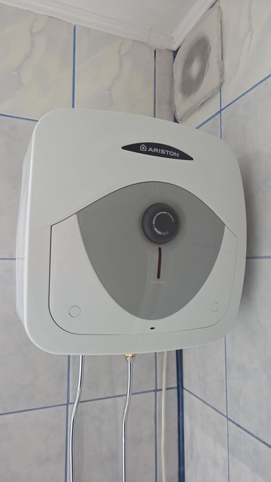 Boiler Ariston, 15L, 1200 wati - 300 lei