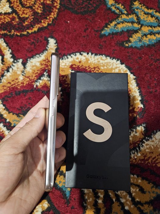 Samsung S22  8-256