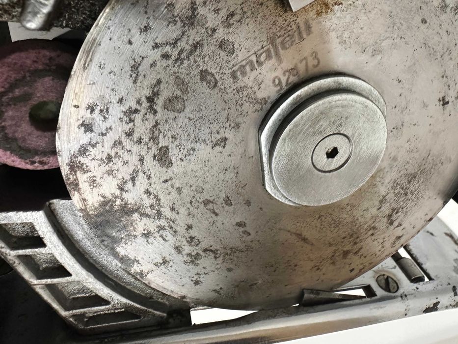 Mafell TS 400 - Професионална машина за рязане на мокет / винил